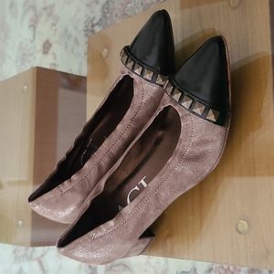 AGL Pyramid Taupe Studded Pointed Toe Low Heel EU 37